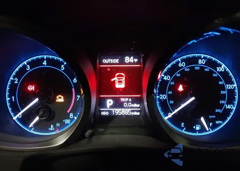 2015 Toyota Corolla S Plus z USA, uszkodzony, nr VIN 2T1BURHE2FC239209